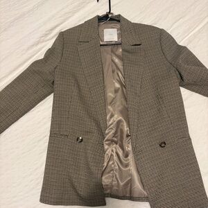 Double breasted micro houndstooth blazer from Mango
